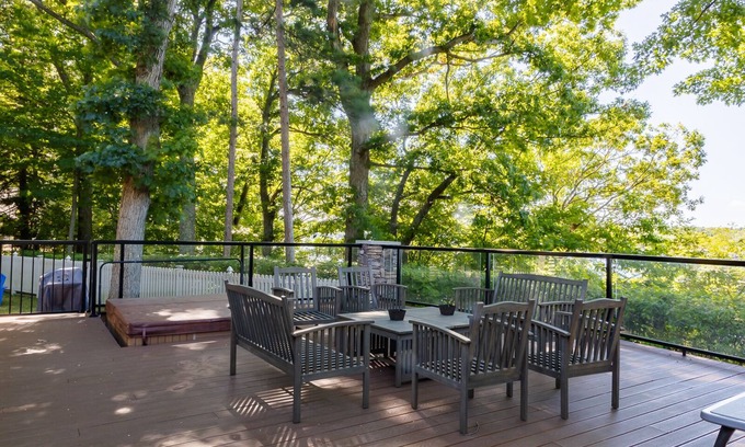 Pentwater House | Life is Better at the Lake