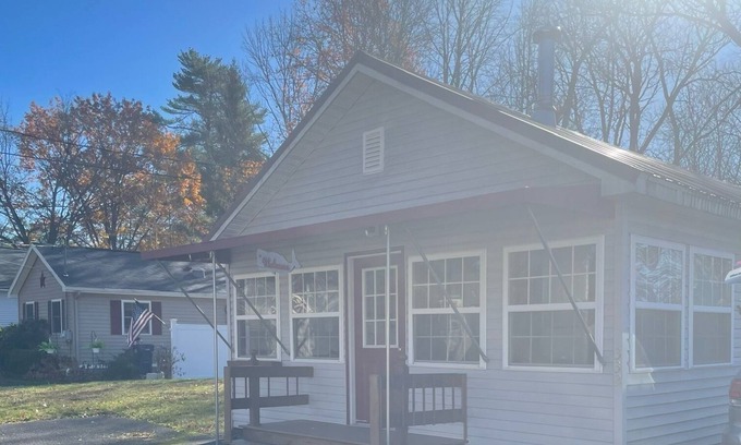 Sylvan Beach House | Life is better by the lake! Sylvan Beach home on oversized lot.