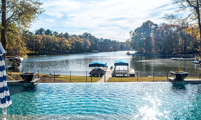 Lake Oconee House | Life is but a dream away at Lake Oconee