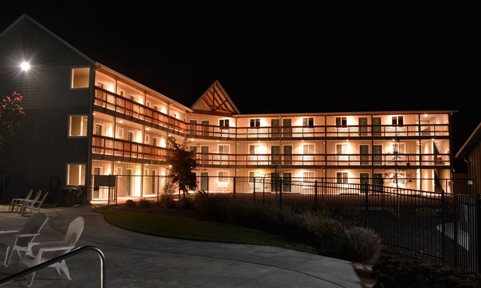 Harrisburg Hotel | Life Northwest RV sites and Lodging