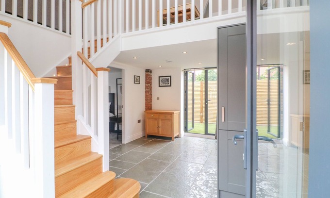 Sutton on Trent Cottage | Lifford Coach House