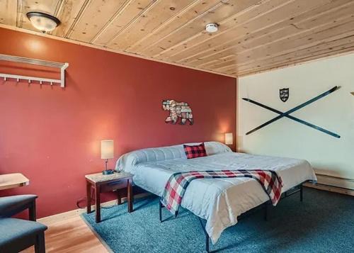 Idaho Springs Hotel | Lift Landing