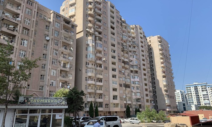 Nasimi House | Light and huge apartment in the green area