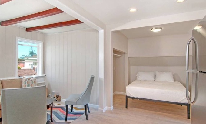Normal Heights Apartment | Light, bright studio