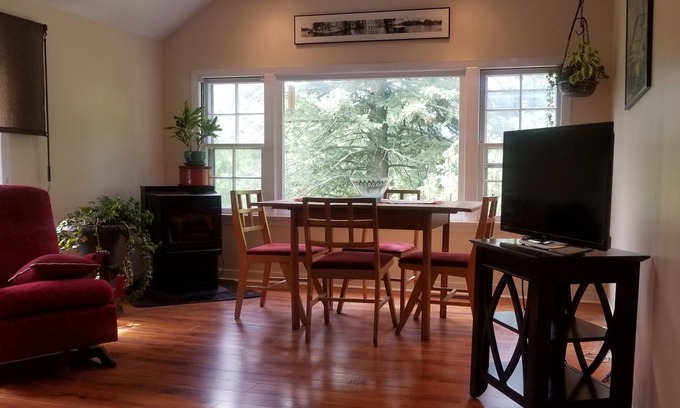 Wolfville House | Light filled, beautiful Coach house, downtown Wolfville, Nova Scotia