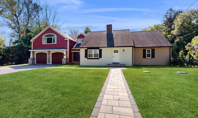 Foxboro House | Light-filled home near stadium and shops with AC, W/D, patio, & games