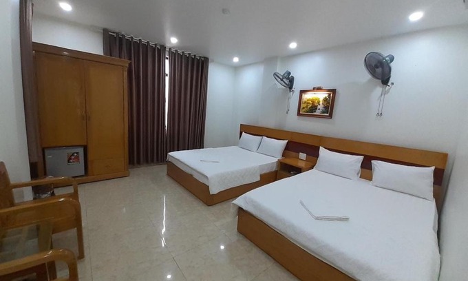 Cat Hai Hotel | Light House Hotel