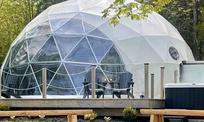 Grand Manan Island House | Lighthouse, Ferry and Sunrise view from a Geodome!