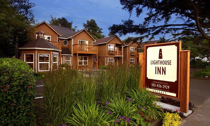 Downtown Cannon Beach Hotel | Lighthouse Inn
