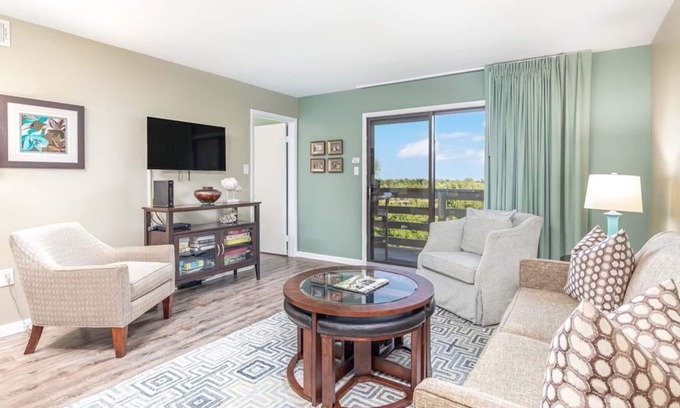 Tybee Island Condo | Lighthouse Point 15A | 1st Floor Beachfront Spot!
