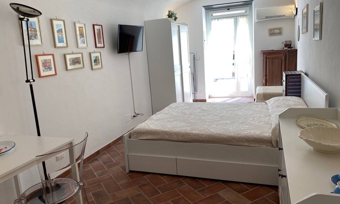 Camogli Apartment | Liguria Holidays - "monolocale di Charme" Delizioso Dietro al Porticciolo