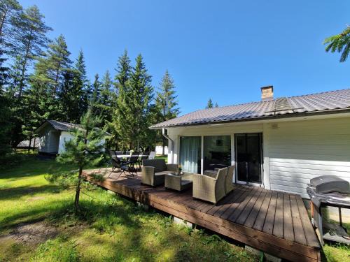 Kadrina Parish House | Liivakõrtsi puhkemaja saunaga