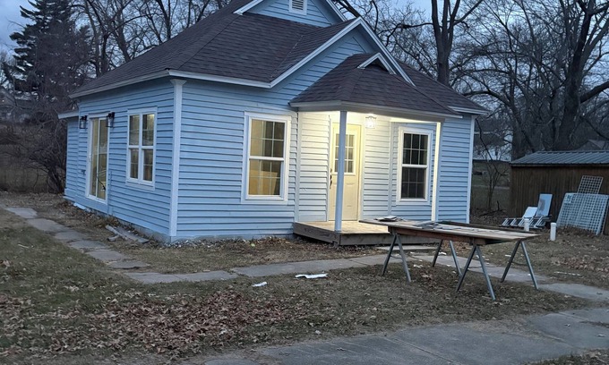 Bedford Cottage | Lil Blue Cottage