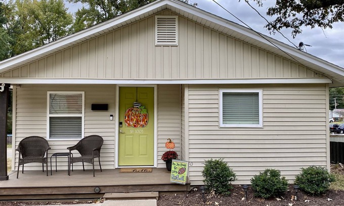 Paris House | Lil Gem - near Bethel and HCMC