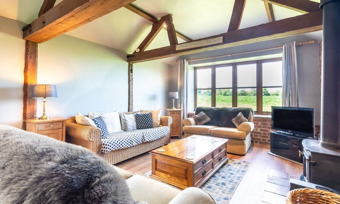 Irstead House | Lilac Barn - Two Bedroom House, Sleeps 4