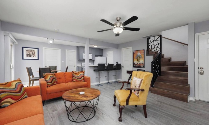 Brownsville Condo | Lillian Ellie's by the Mall