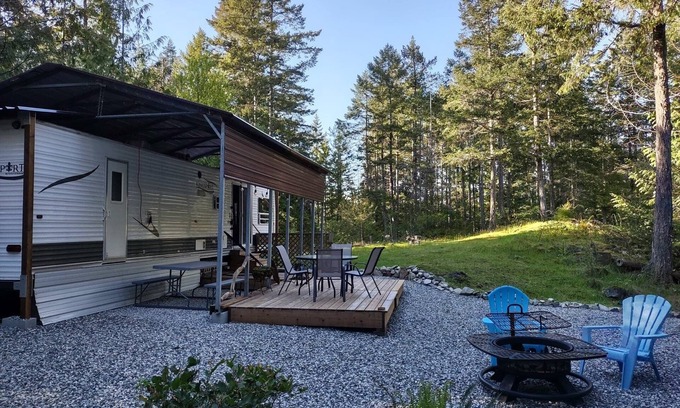 Madeira Park House | Lily Lake Rock RV surrounded by nature