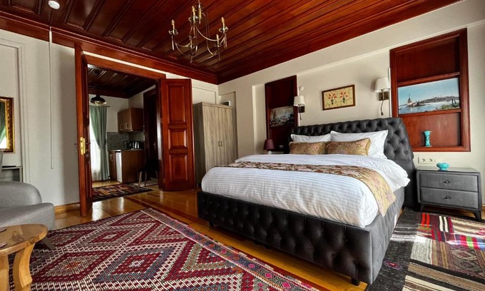 Emin Sinan Apartment | Lily Mansion