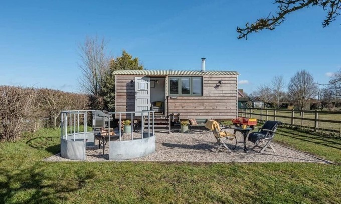 Saxmundham Apartment | Lily Pad Friston