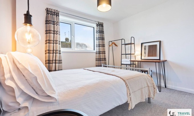 Kettering House | Lime Corner: Peaceful with Parking