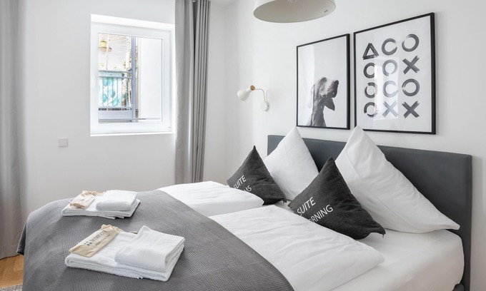 Zentrum-West Apartment | limehome Leipzig Jahnallee|Suite L+balcony+sofaBed