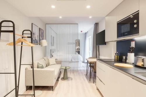 Nueva Espana Apartment | Limehome Madrid Calle de Juan Hurtado de Mendoza