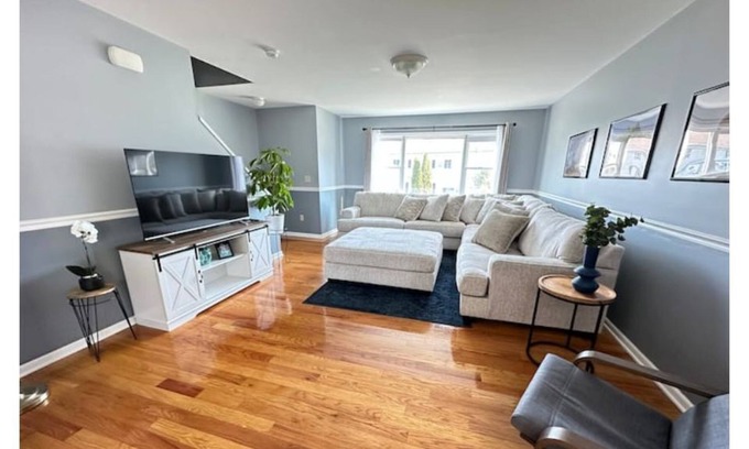 Danbury House | Limited-Time Offer: Danbury Delight - 20% Off Your Serene 3BR Escape!
