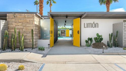 Warm Sands Hotel | Limon Palm Springs A Luxury Boutique Hotel