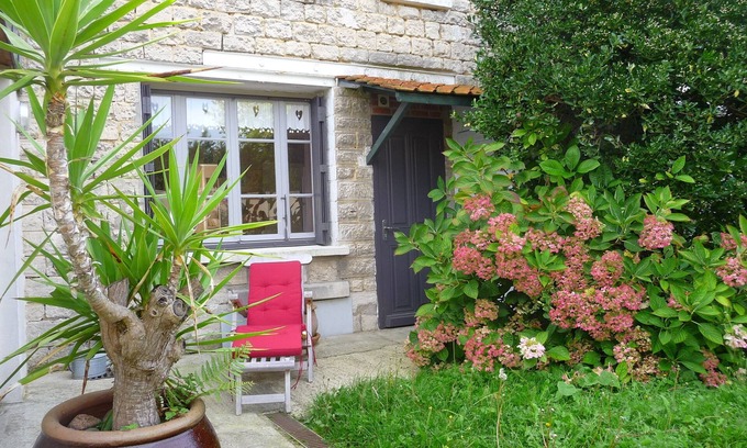Villers-Saint-Paul House | Lin and the charming gite host in Picardy