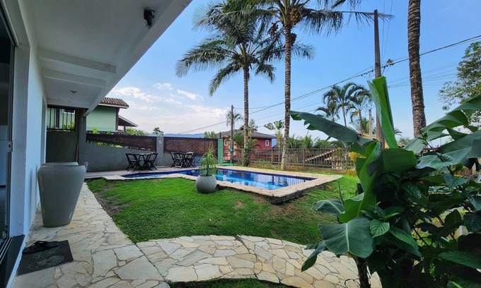 Bexiga House | Linda Casa de 4 Suítes e Piscina com Hidro na Praia do Curral