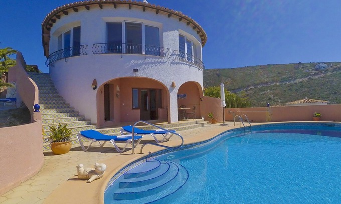 L'Alcassar Villa | Linda Vista - sea view, family friendly, chill-zone, WIFI included