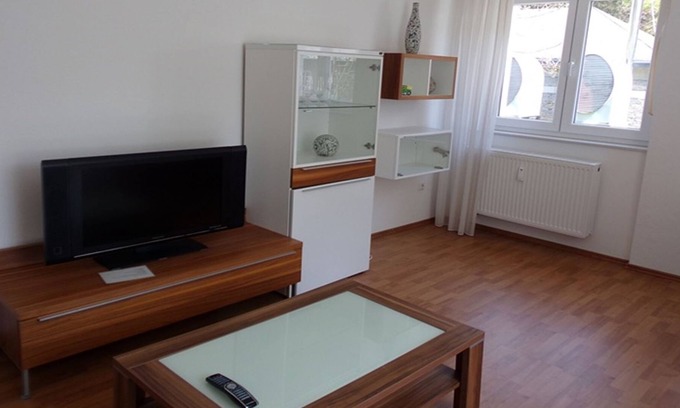 Hofen Apartment | Linden 1 - Ferienwohnung