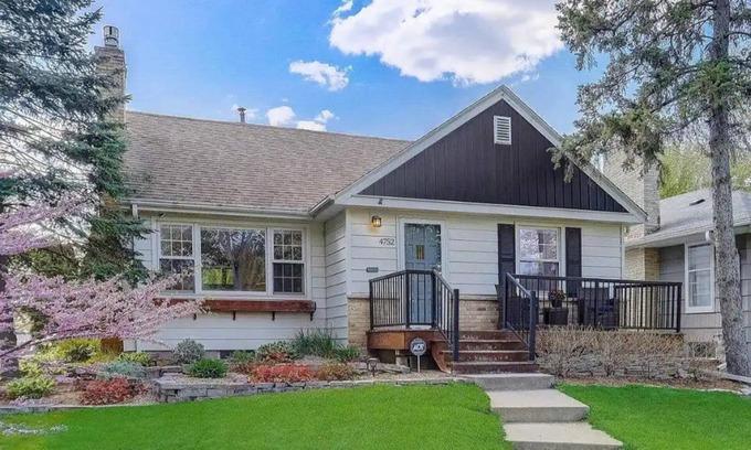 Linden Hills House | Linden Hills Charm!