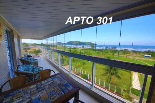 Indaia Apartment | LINDO NOVISSIMO e PÉ NA AREIA