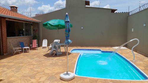 Borborema House | Lindo Rancho no Condomínio Village Tietê a uma quadra do tablado para pesca !