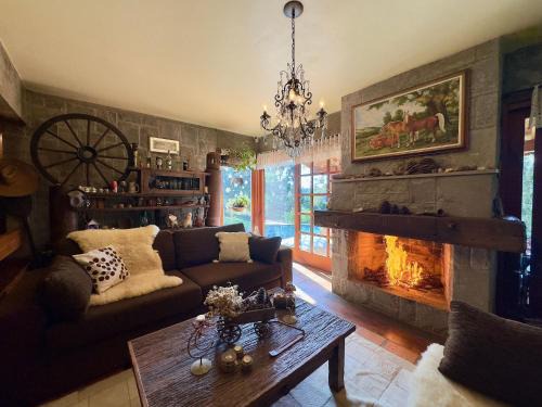 Nova Petropolis House | Lindo sítio com piscina, quadra de tênis e lago