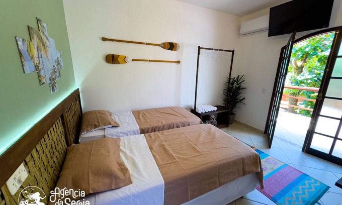 Centro Comercial Apartment | Lindo Studio com Copa e Varanda à 150m da Praia do Perequê