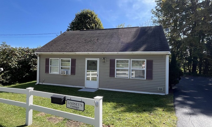 Cooperstown House | Lindsey's Cottage - 1 mile to the park!