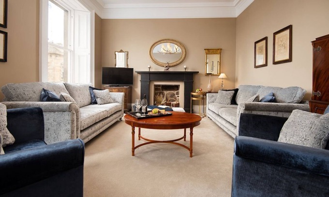 Kelso Apartment | LINEN HOUSE & THE SCOTT APARTMENT - townhouse apartment in Kelso