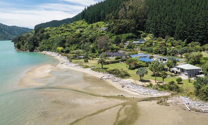 Mahau Sound House | Linkwater Wonder - Marlborough Holiday Home