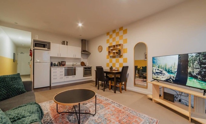 Linwood Apartment | Linwood Luxe Your Elegant 1BR Oasis on Cashel