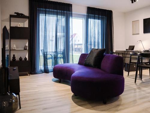 Lubbecke Apartment | Lio Suite Deluxe Apartment Küche Terrasse Parken Netflix