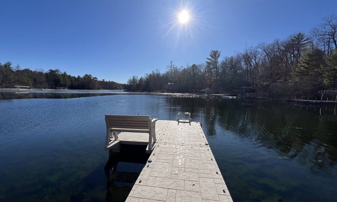 King House | Lion on Otter Lake/Chain O' Lakes Waupaca/Waterfront/Pet Friendly/Private Pier