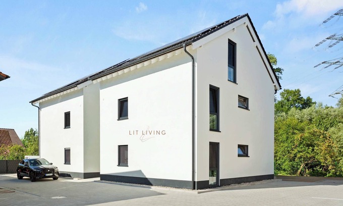 Woerth am Rhein Apartment | LiT LiVING: Luxus | Box SprIng | Parking | Garten