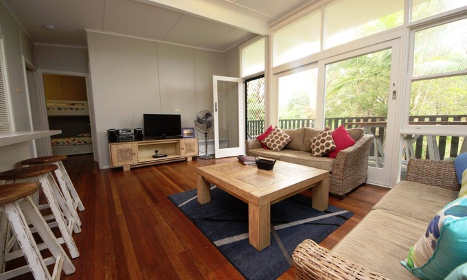 Arakoon Cottage | Little Bay Cottage - 8 East St SWR