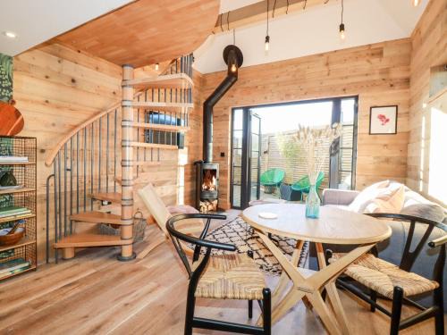 Newquay House | Little Beach Cabin