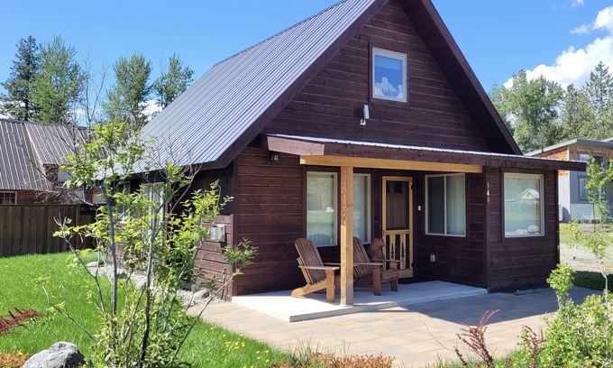 Winthrop Cabin | Little Bear Cabin-Dog Friendly,Close to Winthrop's Downtown and Ski Trailhead!