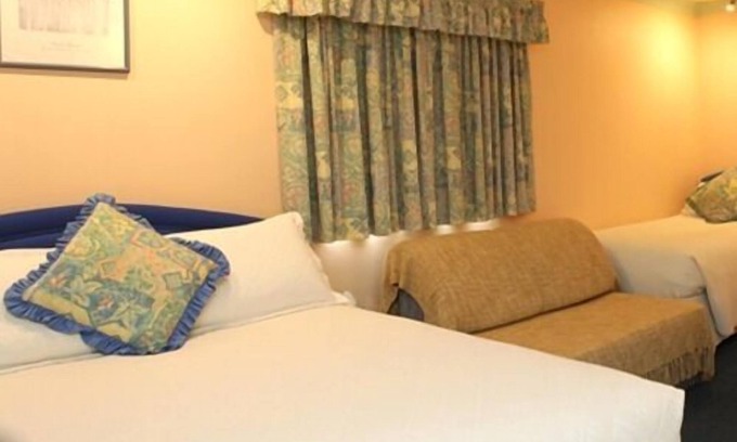 Takeley Bed & Breakfast | Little Bullocks Farm
