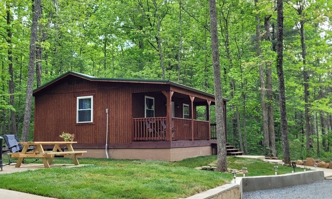 Dayton Cabin | "Little Cabin in the Woods" - 5 miles from Dayton Boat Launch