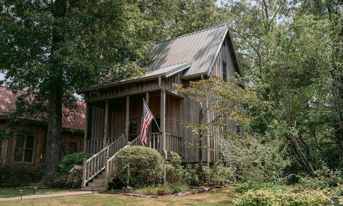 Searcy Cabin | Little Cabin on the Knoll